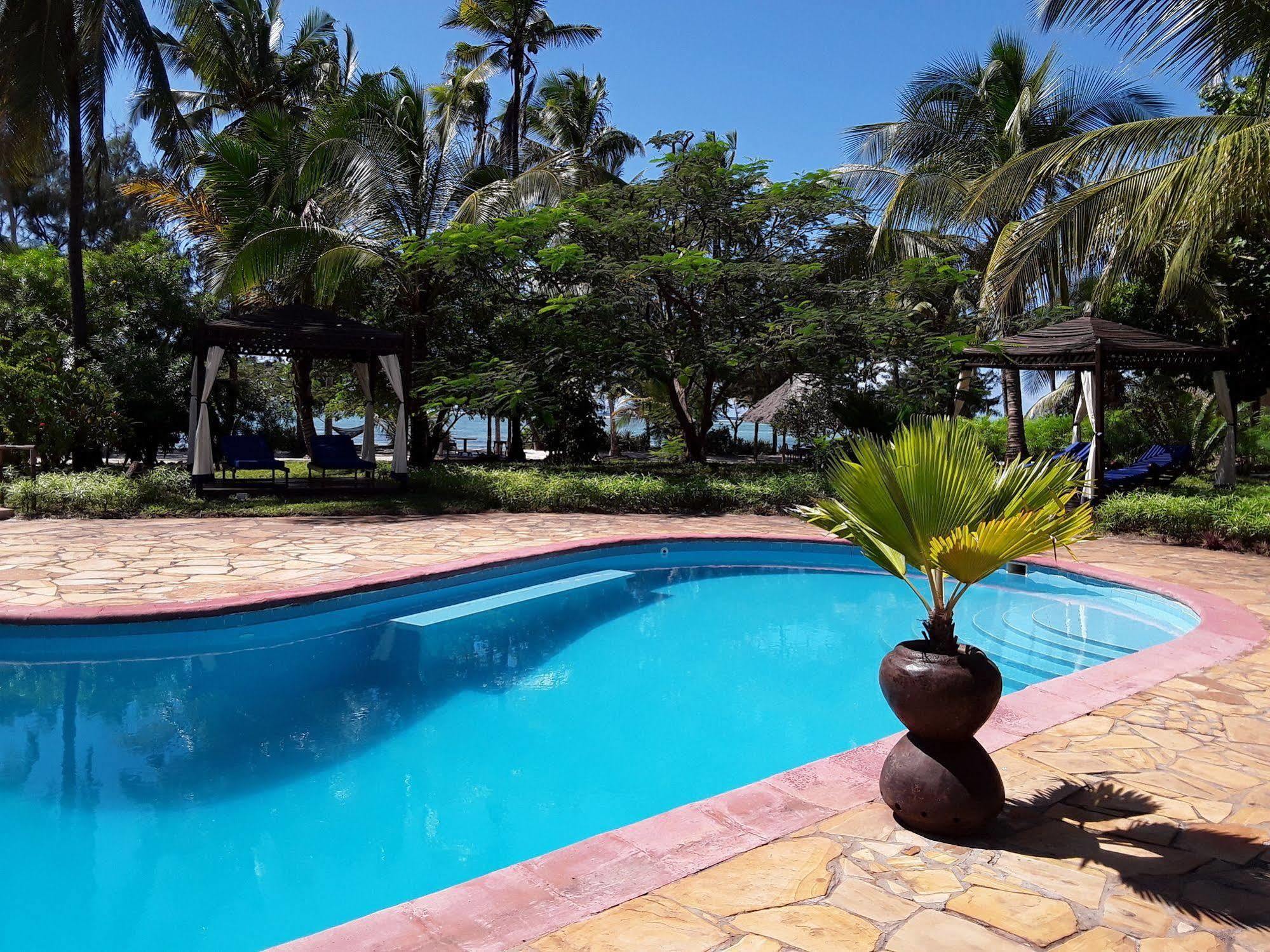 Anna Of Zanzibar Hotel Bwejuu Exterior photo